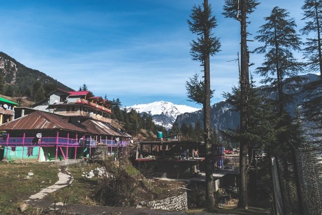 Delhi to Manali Tour Package – Innova Crysta