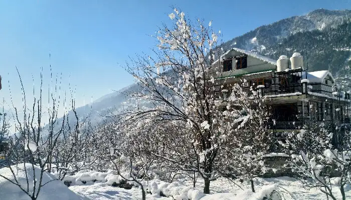 Manali to Rohtang Pass Tour Package – Innova Crysta