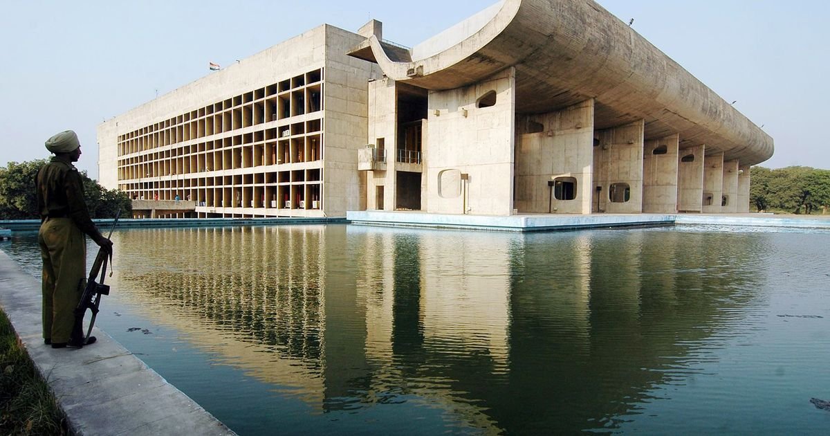 Chandigarh Local Sightseen Full Day Tour Packages – Ertiga