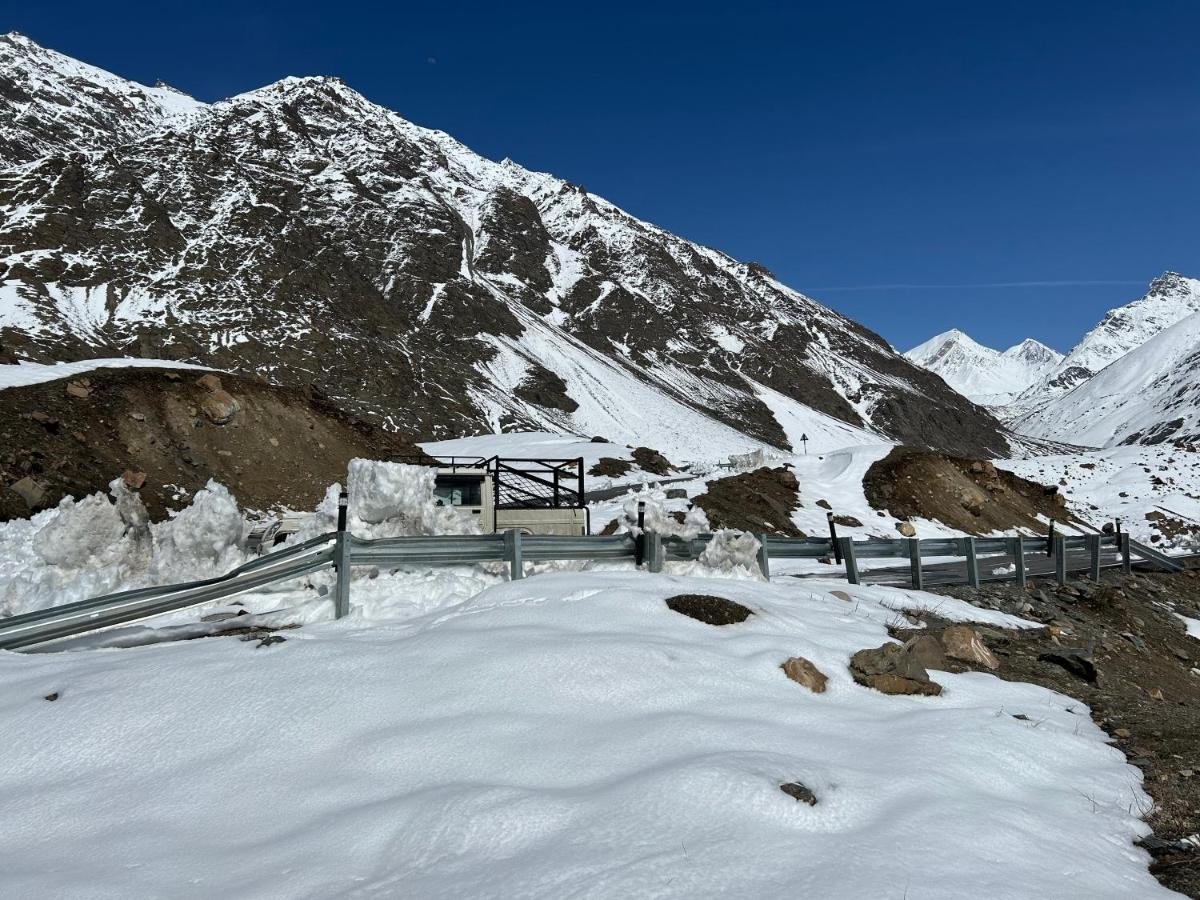 Chandigarh to Manali Tour Package – Sedan